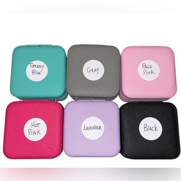 BOUTIQUE Jewel Case Small Travel Zip Around - NEW - Picture 4 of 4